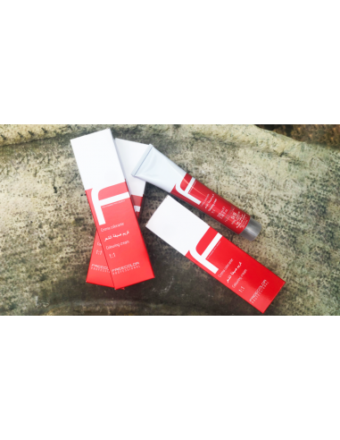 FREECOLOR PERMANENTE FARBA 8/3 100ML.